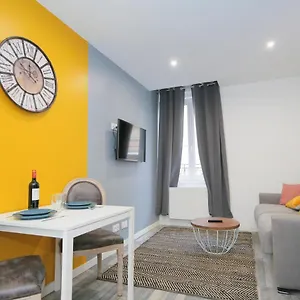 Appartement Les Poissons, T2 Hypercentre Chic Et Cosy, Wifi Par Sovalfi, Saint-Etienne (Loire)